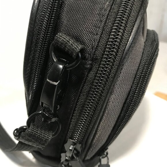 Swissgear By Wenger Compact Black Camera Bag Multiple Compartments Compact - Picture 6 of 13